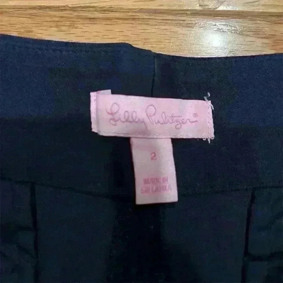 Lilly Pulitzer Women's Navy Blue Chino Shorts Size 2 Pull-On Casual Summer - Picture 2 of 11